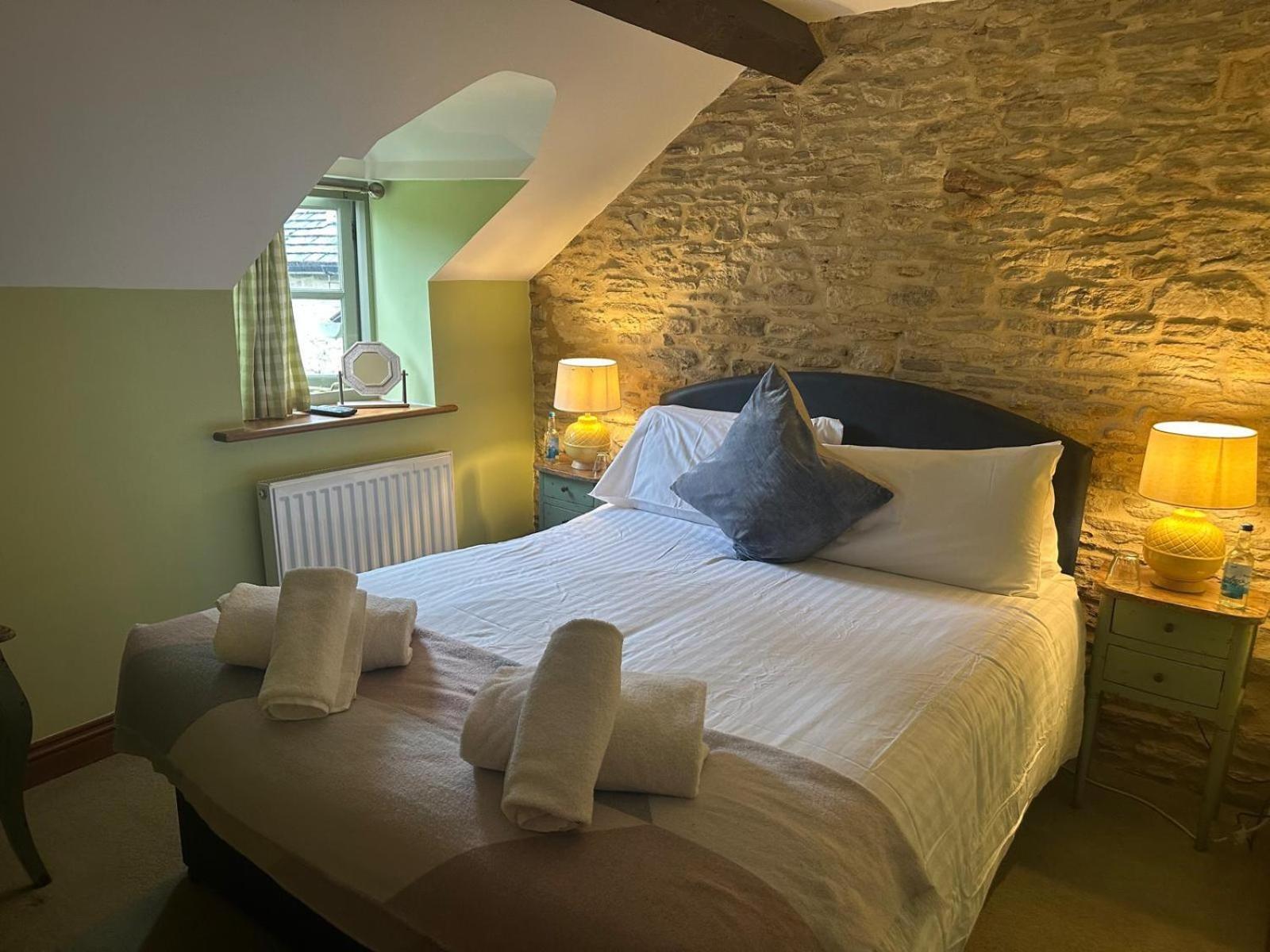 The Plough B&B Bourton-on-the-Water Номер фото